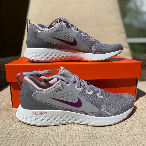 NWT Nike Legend React - Picture 1 of 8